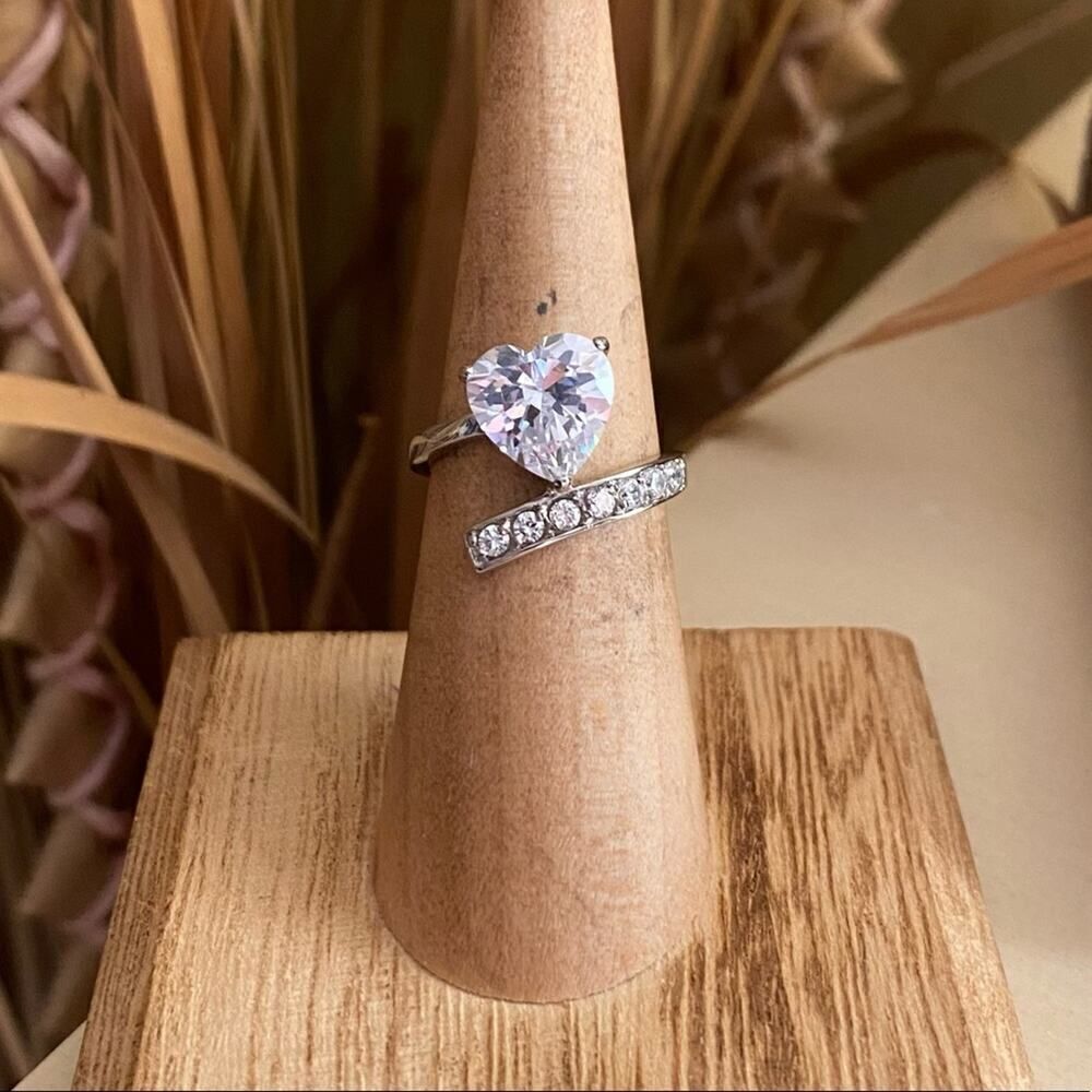 High-Polished Stainless Steel Heart Ring with AAA Grade CZ in Clear Size 5